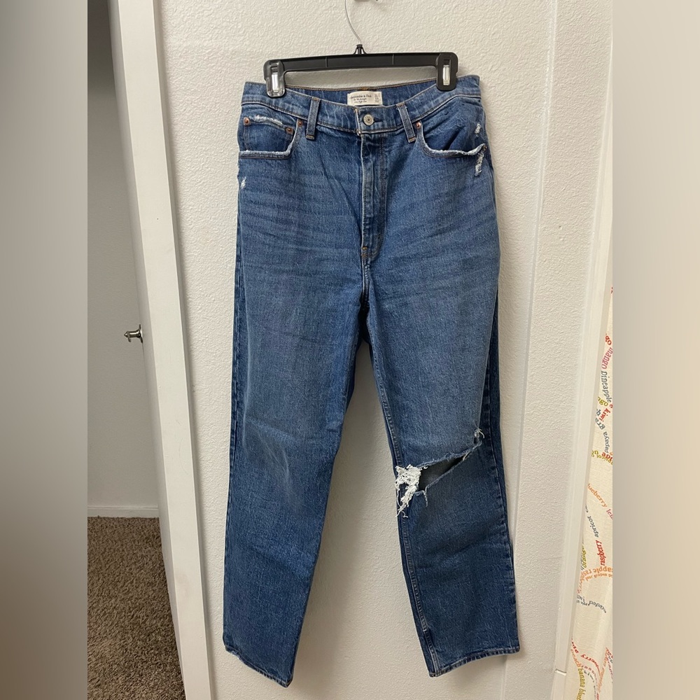 Abercrombie The 90s Straight Ultra High Rise Jean Curve Love